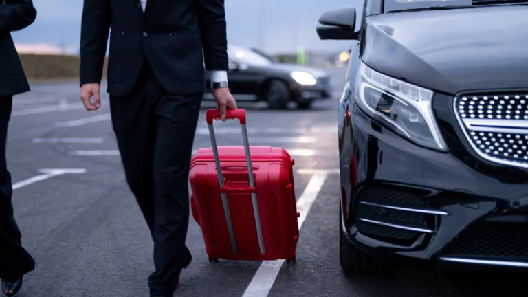 Hanscom Field Car Rental with Chauffeur: Luxury and Convenience at Your Fingertips