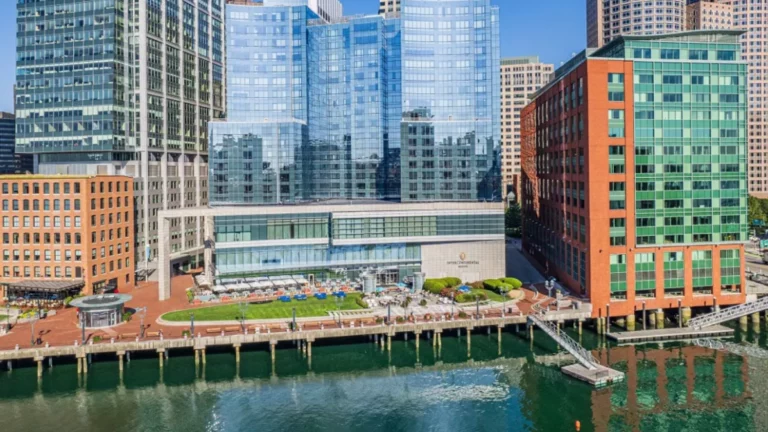 Reliable Boston Airport Transfers to InterContinental Boston