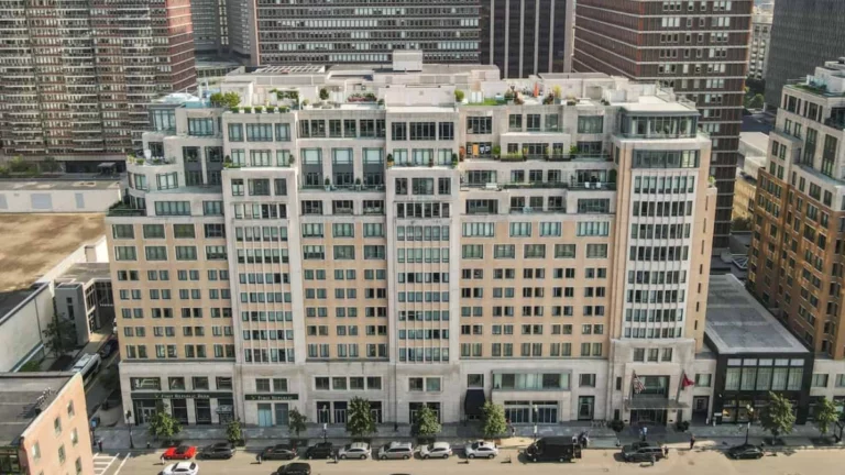 Boston Airport Transfers to Mandarin Oriental