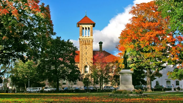 Car Service Clinton MA – Luxury & Reliable Transportation