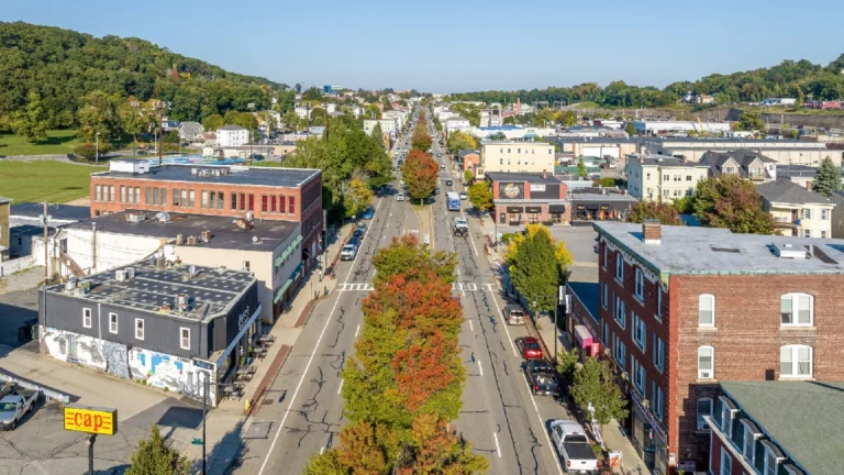 Car Service Shrewsbury MA – Luxury & Reliable Transportation
