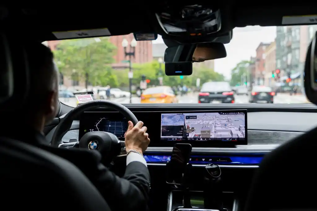 The BMW Serie 5 Brings Boston chauffeur service into Focus