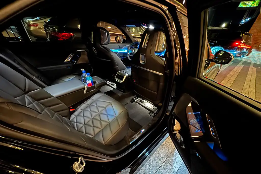 Your Next Meeting Begins with Luxury Sedan Car Service in Boston