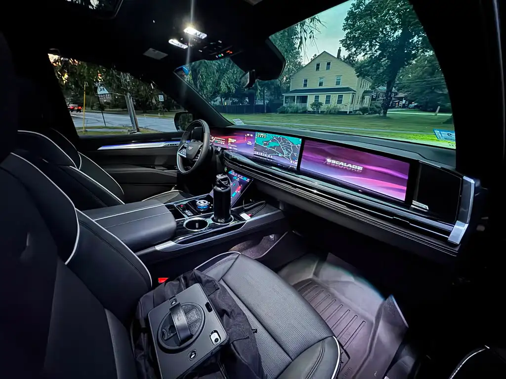 Ride in Comfort with Premium SUV Car Services in Boston